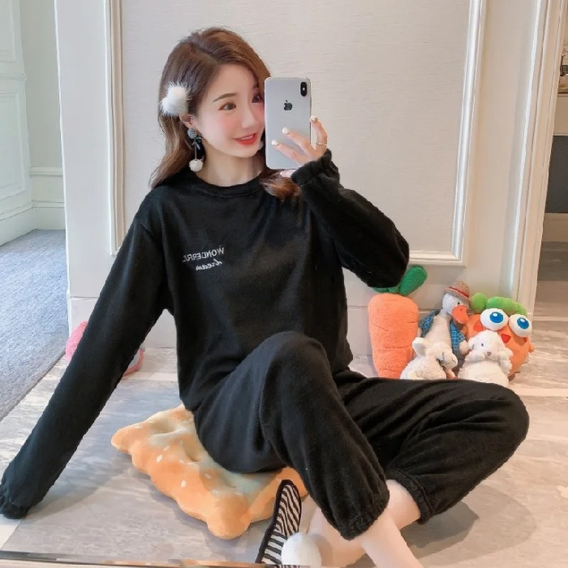 Flannel Sleepwear2021 New Silver Fox Fleece Thickened Warmth Pyjamas Pajamas for Women Family Clothing Sets Home Tops Pajamas
Flannel Sleepwear2021 New Silver Fox Fleece Thickened Warmth Pyjamas Pajamas for Women Family Clothing Sets Home Tops Pajamas