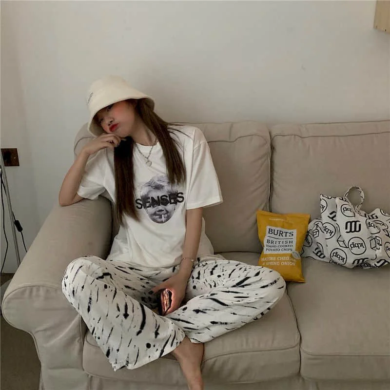 2021 Spring Autumn Goth Pants Women Wide Leg Streetwear High Waist Oversized Trousers Womans Straight Couple Clothes Punk Pants
2021 Spring Autumn Goth Pants Women Wide Leg Streetwear High Waist Oversized Trousers Womans Straight Couple Clothes Punk Pants