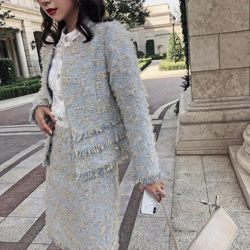 Women Half Skirt SuitS Fashion Casual New Blue Round Neck Tassel Striped Office Lady Two Piece Sets Autumn Winter Korean Style
Women Half Skirt SuitS Fashion Casual New Blue Round Neck Tassel Striped Office Lady Two Piece Sets Autumn Winter Korean Style