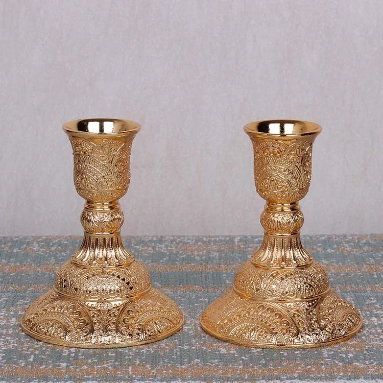 Vintage Metal Candle Holder European Modern Golden Nordic Candle Holder Dinner Table Wedding Porta Velas Home Decor WF50ZT
Vintage Metal Candle Holder European Modern Golden Nordic Candle Holder Dinner Table Wedding Porta Velas Home Decor WF50ZT