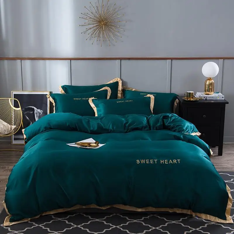 50 satin silk bedding set luxury embroidery bed set Solid color Golden rim duvet cover sheet queen king queen size
50 satin silk bedding set luxury embroidery bed set Solid color Golden rim duvet cover sheet queen king queen size