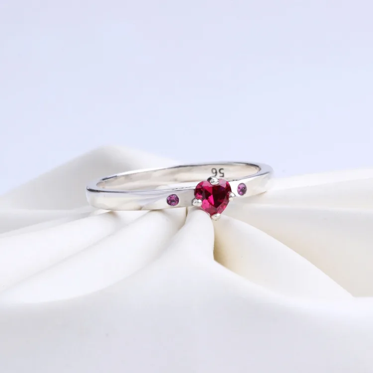 100% 925 Sterling Silver Pan Ring New Rose Red Heart-shaped Classic Women's Ring For Women Wedding Party Gift Fashion Jewelry
100% 925 Sterling Silver Pan Ring New Rose Red Heart-shaped Classic Women's Ring For Women Wedding Party Gift Fashion Jewelry
