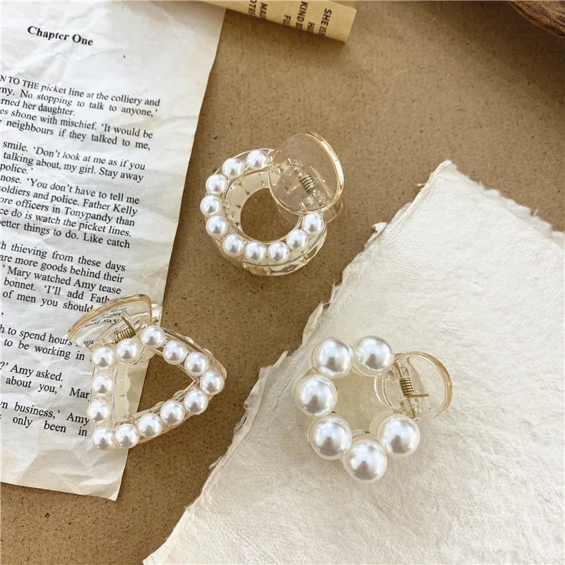 2021 New Vintage Style Pearl Beads Clear Acetate HairClaws for Women Girls Female Hair Accessories Free Dropshipping
2021 New Vintage Style Pearl Beads Clear Acetate HairClaws for Women Girls Female Hair Accessories Free Dropshipping
