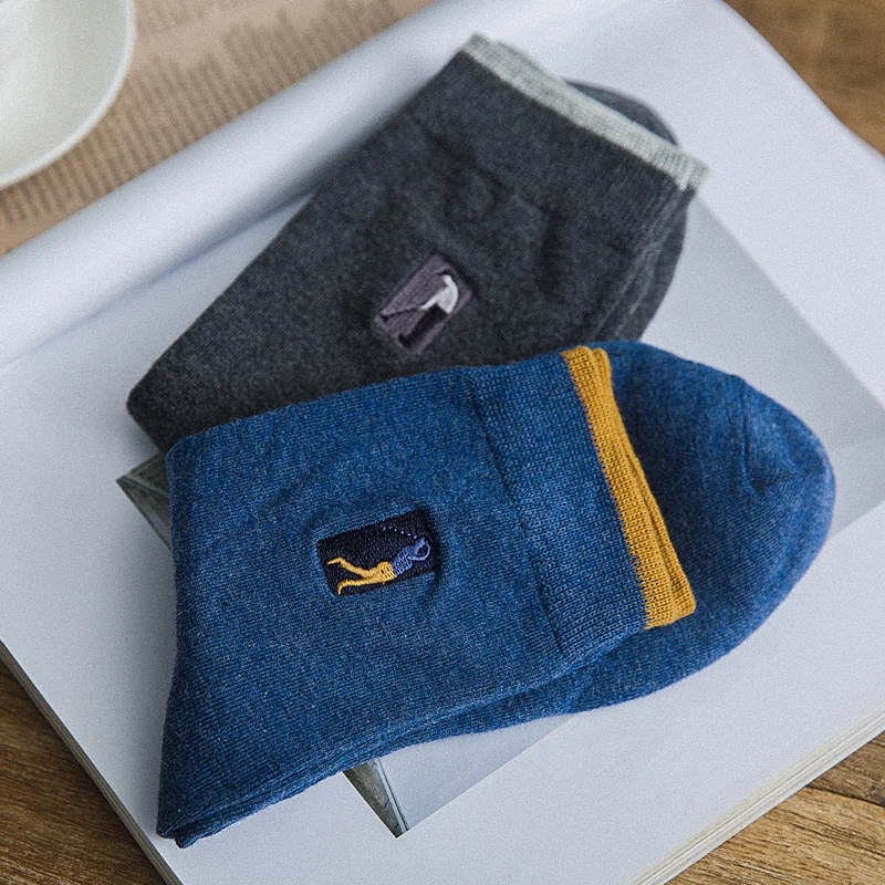 5 pairs High Quality Embroidery Men's Cotton Socks For Male Business Brand Deodorant Dress socks men's Outdoor Baseball Socks
5 pairs High Quality Embroidery Men's Cotton Socks For Male Business Brand Deodorant Dress socks men's Outdoor Baseball Socks