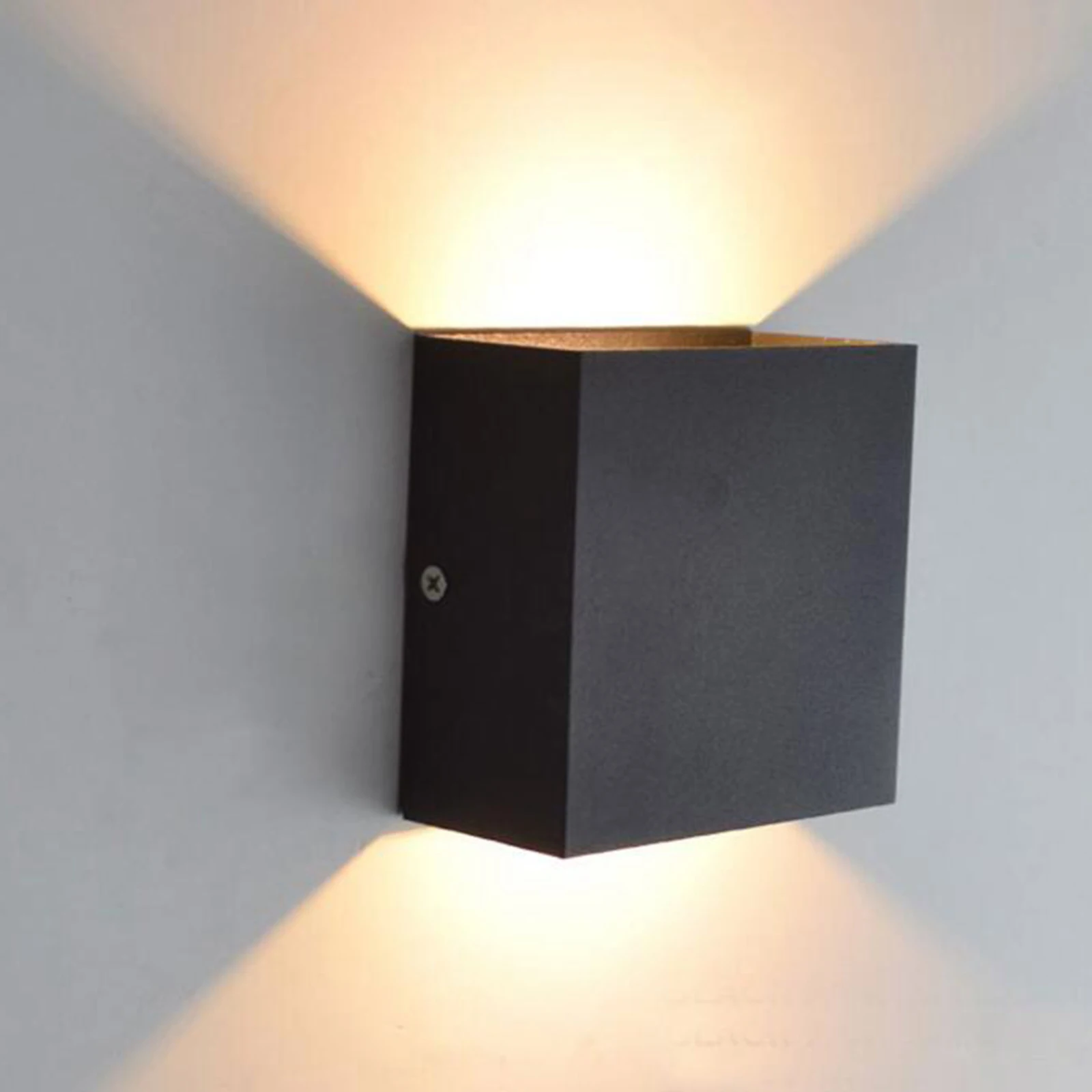 LED Aluminium Wall Light with Long Life Energy Saving Wall Lamp for Living Room Hallway Bedroom Cool White
LED Aluminium Wall Light with Long Life Energy Saving Wall Lamp for Living Room Hallway Bedroom Cool White