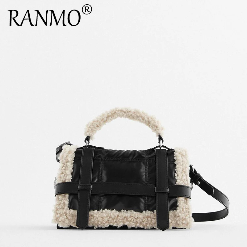 Fashion Fur Bag Women Totes Handbag Black Shoulder Messenger Sheep Fur Splicing Casual Bag 2020 ZA Winter New Deisgner
Fashion Fur Bag Women Totes Handbag Black Shoulder Messenger Sheep Fur Splicing Casual Bag 2020 ZA Winter New Deisgner
