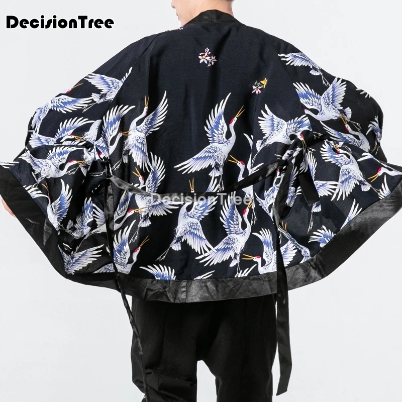 2022 kimono men black japanese kimono men samurai costume male yukata haori japanese streetwear clothing men crane kimono
2022 kimono men black japanese kimono men samurai costume male yukata haori japanese streetwear clothing men crane kimono