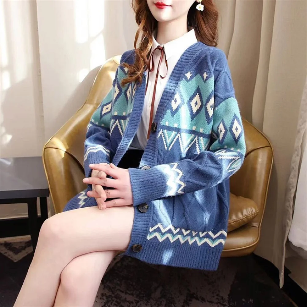 Diamond lattice ladies sweater jacket 2021 autumn and winter new loose lazy style net red knitted cardigan thin V-neck top
Diamond lattice ladies sweater jacket 2021 autumn and winter new loose lazy style net red knitted cardigan thin V-neck top