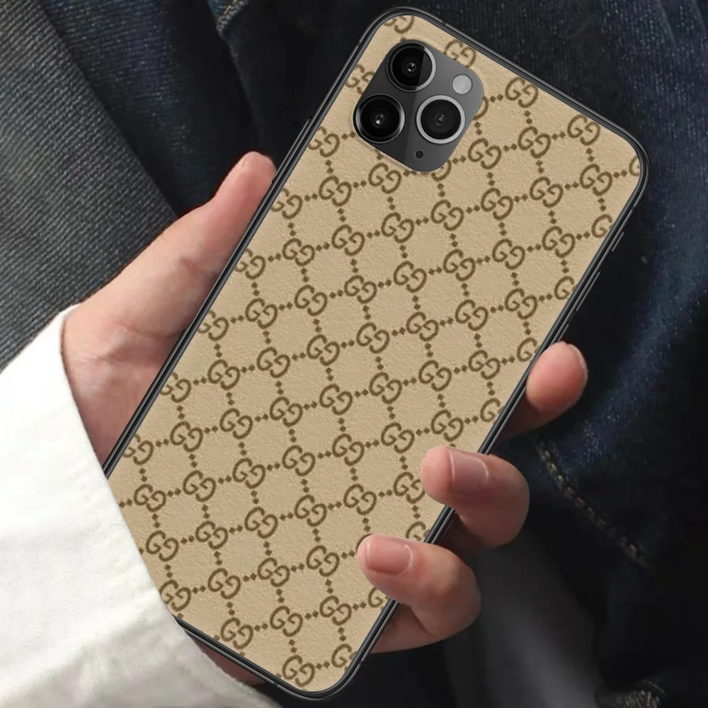 Italian Luxury Brand Phone Case For Iphone 11 12 Mini PRO XR X XS MAX 6 6s 7 8 Plus 5 5s SE 2020 black Etui Fashion Coque Trend
Italian Luxury Brand Phone Case For Iphone 11 12 Mini PRO XR X XS MAX 6 6s 7 8 Plus 5 5s SE 2020 black Etui Fashion Coque Trend