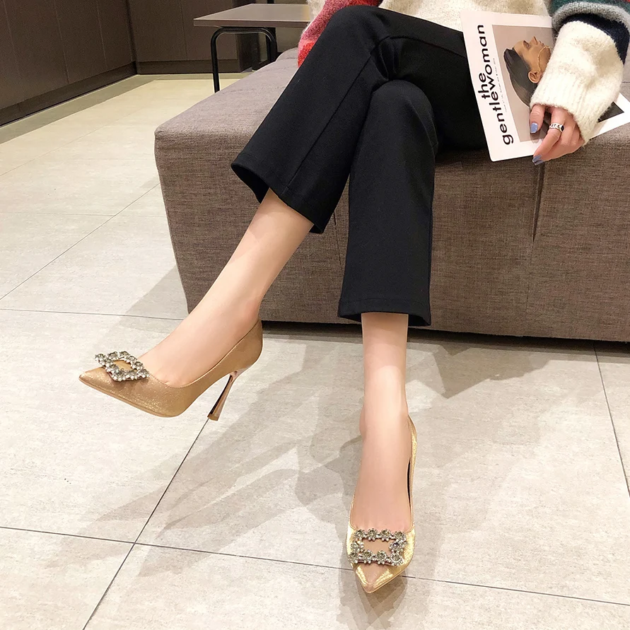 2021 Fashion Sexy Heels Pumps Pointed Head Crystal Luxury Wedding Shoes Women Shoes Fashion Sexy Woman Pumps
2021 Fashion Sexy Heels Pumps Pointed Head Crystal Luxury Wedding Shoes Women Shoes Fashion Sexy Woman Pumps