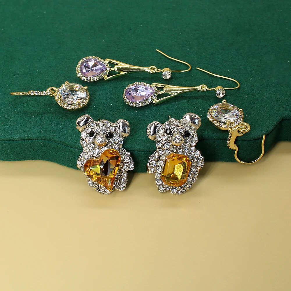 Lovely Bohemian Style Waterdrop Bear Crystal Rhinestone Earrings Metal Ear Studs for Women Girls Fashion Jewelry Party
Lovely Bohemian Style Waterdrop Bear Crystal Rhinestone Earrings Metal Ear Studs for Women Girls Fashion Jewelry Party