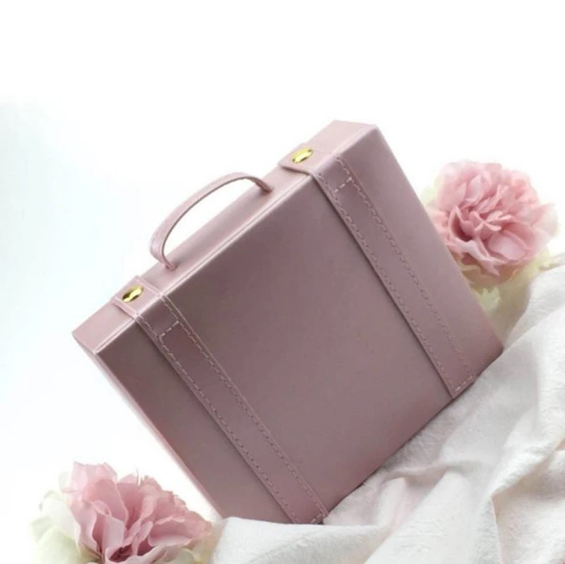 Fashion Temperament Women Jewelry Storage Protection Display Gift Handbags Luxury Brand Peripheral Products Recommended
Fashion Temperament Women Jewelry Storage Protection Display Gift Handbags Luxury Brand Peripheral Products Recommended