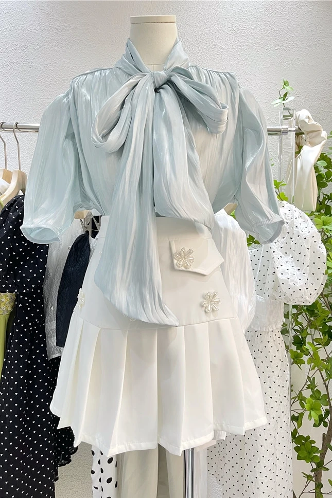 Elegant High Street Clothing Stand Collar Short Puff Sleeve Blouse Women's Lace-up Bow Single-Breasted Solid Color Shirt Top
Elegant High Street Clothing Stand Collar Short Puff Sleeve Blouse Women's Lace-up Bow Single-Breasted Solid Color Shirt Top