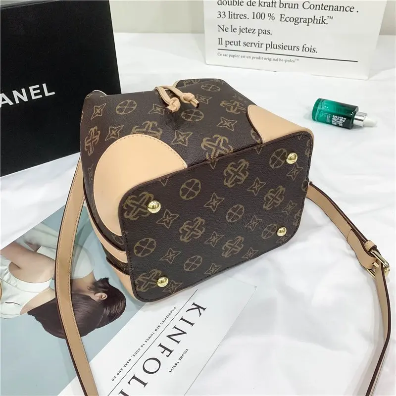 2021 New Fashion High-quality Printing All-match Large-capacity Shoulder Diagonal Bucket Bag Purses and Handbags Luxury Designer
2021 New Fashion High-quality Printing All-match Large-capacity Shoulder Diagonal Bucket Bag Purses and Handbags Luxury Designer