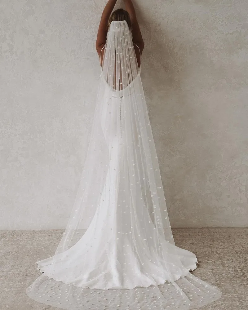 Sexy Mermaid Wedding Dresses Boho V-Neck Open Back Soft Satin Simple Long Train Buttons Bridal Gowns 2021 Vestidos
Sexy Mermaid Wedding Dresses Boho V-Neck Open Back Soft Satin Simple Long Train Buttons Bridal Gowns 2021 Vestidos