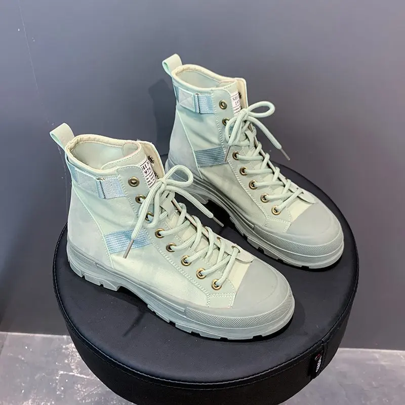 canvas boots, women's British style, Casual Autumn 2020 new leather Short boots, women's flat shoes
canvas boots, women's British style, Casual Autumn 2020 new leather Short boots, women's flat shoes