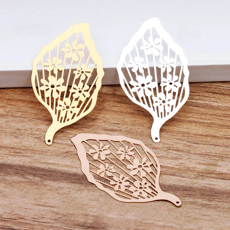 56x30mm Filigree Feather Earring & Pendant Drops Findings DIY Crafts Vintage Charms Metal Hair Clasp Bu Yao Making Multi-color
56x30mm Filigree Feather Earring & Pendant Drops Findings DIY Crafts Vintage Charms Metal Hair Clasp Bu Yao Making Multi-color