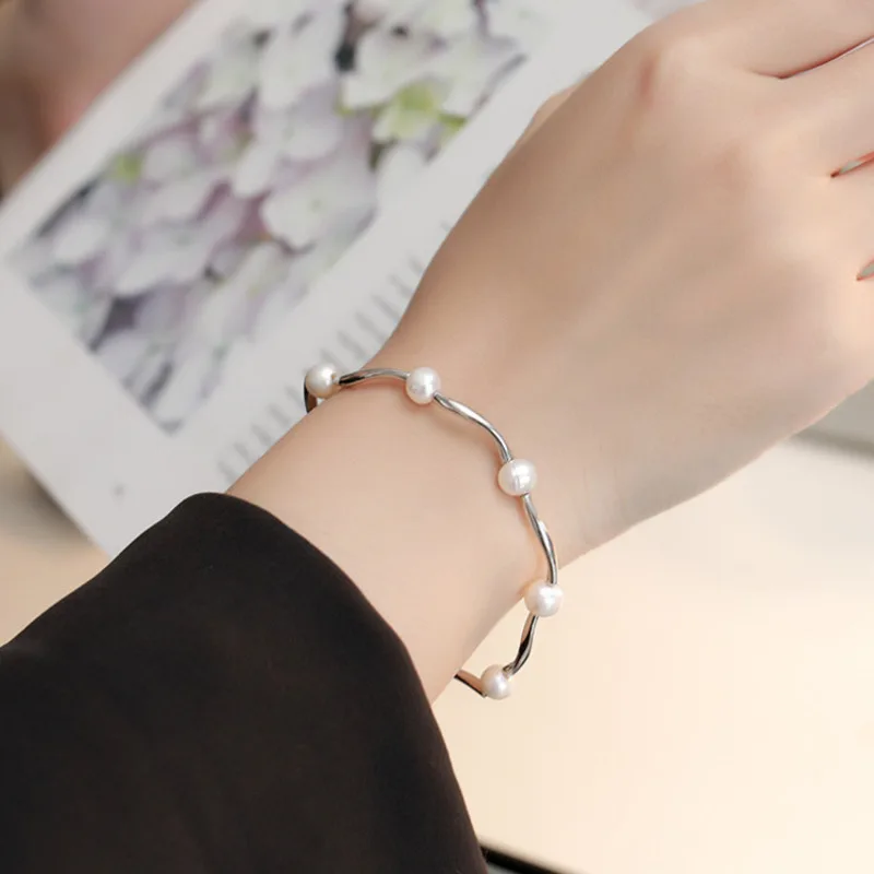 925 Sterling Silver Pearl Bracelet Gift For Women Minimalist Personalized Geometric Designer Beads Bracelets Anklets Jewellery 
925 Sterling Silver Pearl Bracelet Gift For Women Minimalist Personalized Geometric Designer Beads Bracelets Anklets Jewellery