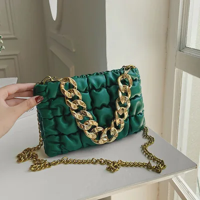 Fashion Shoulder Bag New Personality Small Square Bag Luxury Designer Handbag Fashion Texture Female Bag Messenger Chain Handbag
Fashion Shoulder Bag New Personality Small Square Bag Luxury Designer Handbag Fashion Texture Female Bag Messenger Chain Handbag