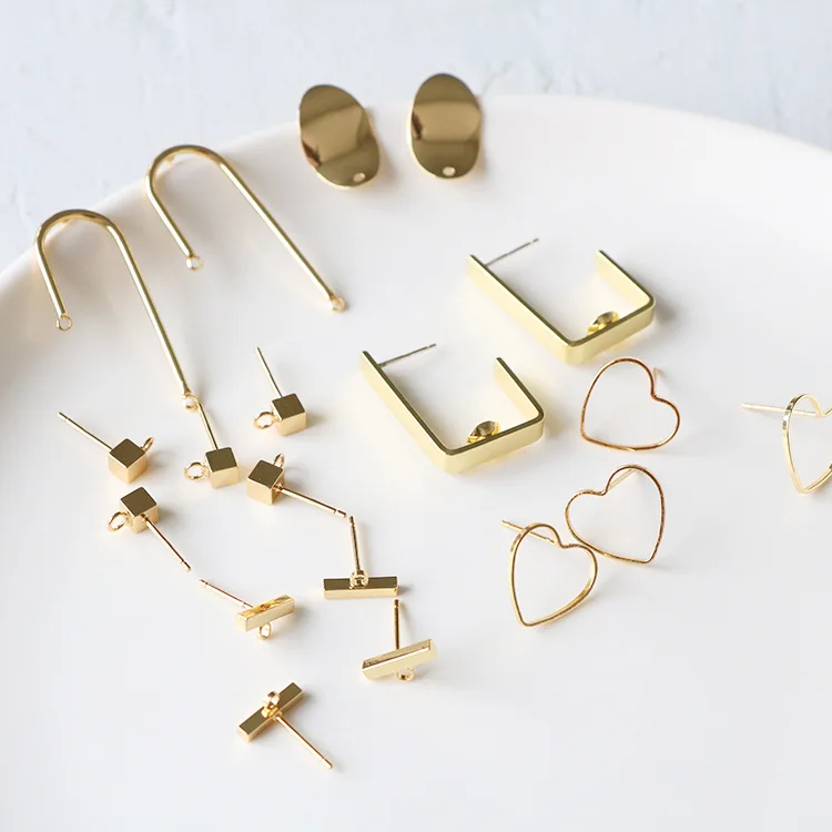 10pcs DIY Earrings Connectors Handmade Love Heart Stud Earrings Setting for Jewelry Making Accessories 
10pcs DIY Earrings Connectors Handmade Love Heart Stud Earrings Setting for Jewelry Making Accessories