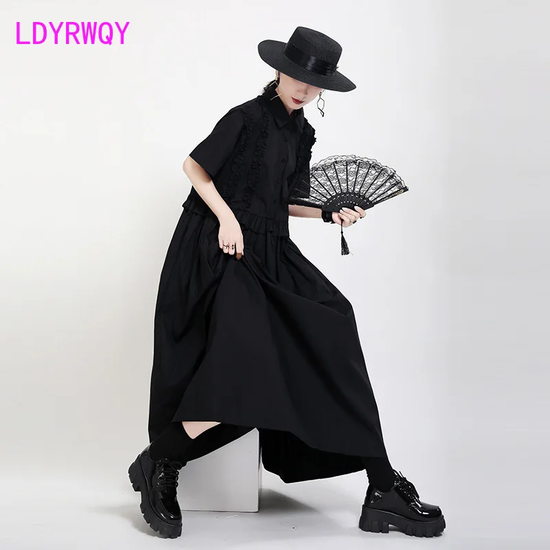 LDYRWQY 2021 summer new style Japanese wooden ear stitching short-sleeved loose lapel single-breasted big black dress
LDYRWQY 2021 summer new style Japanese wooden ear stitching short-sleeved loose lapel single-breasted big black dress