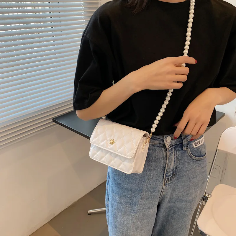 Good Quality Mini Leather Bag Pearl Chain Women Shoulder Bag Crossbody Ladies Handbag Fashion Rhomboid Design Small Square Purse
Good Quality Mini Leather Bag Pearl Chain Women Shoulder Bag Crossbody Ladies Handbag Fashion Rhomboid Design Small Square Purse