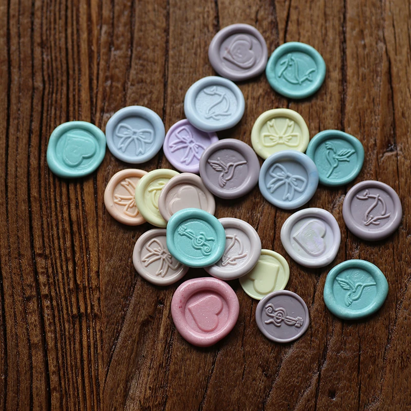 Retro Mini Fire Lacquer Copper Column 1.5CM Double-sided Copper Seal Fire Lacquer ink Pad Dual-use Love Sealing Wax Stamp
Retro Mini Fire Lacquer Copper Column 1.5CM Double-sided Copper Seal Fire Lacquer ink Pad Dual-use Love Sealing Wax Stamp