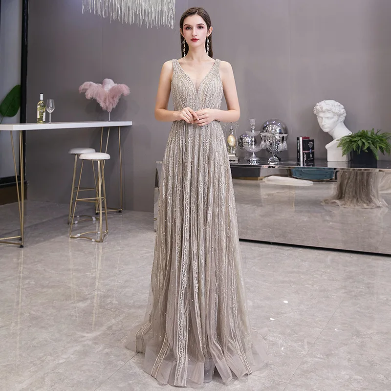 YILIBER New simple wedding dress backless sleeveless design chiffon lace bride dresses princess dress plus size tailor-made 
YILIBER New simple wedding dress backless sleeveless design chiffon lace bride dresses princess dress plus size tailor-made