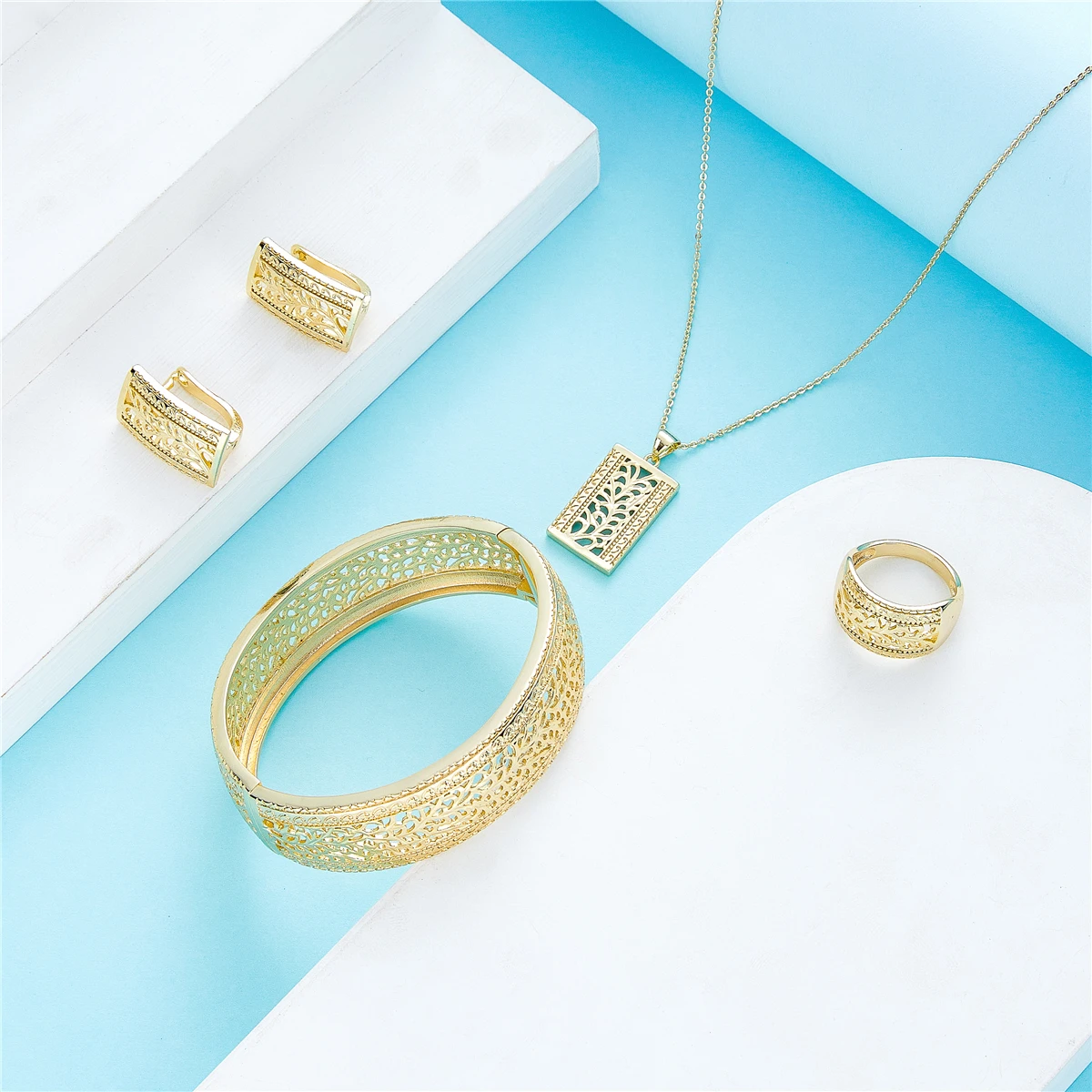 2021 May Morocco hot selling accessories wedding jewelry set for women traditional jewelry set copper high quality jewelry set
2021 May Morocco hot selling accessories wedding jewelry set for women traditional jewelry set copper high quality jewelry set