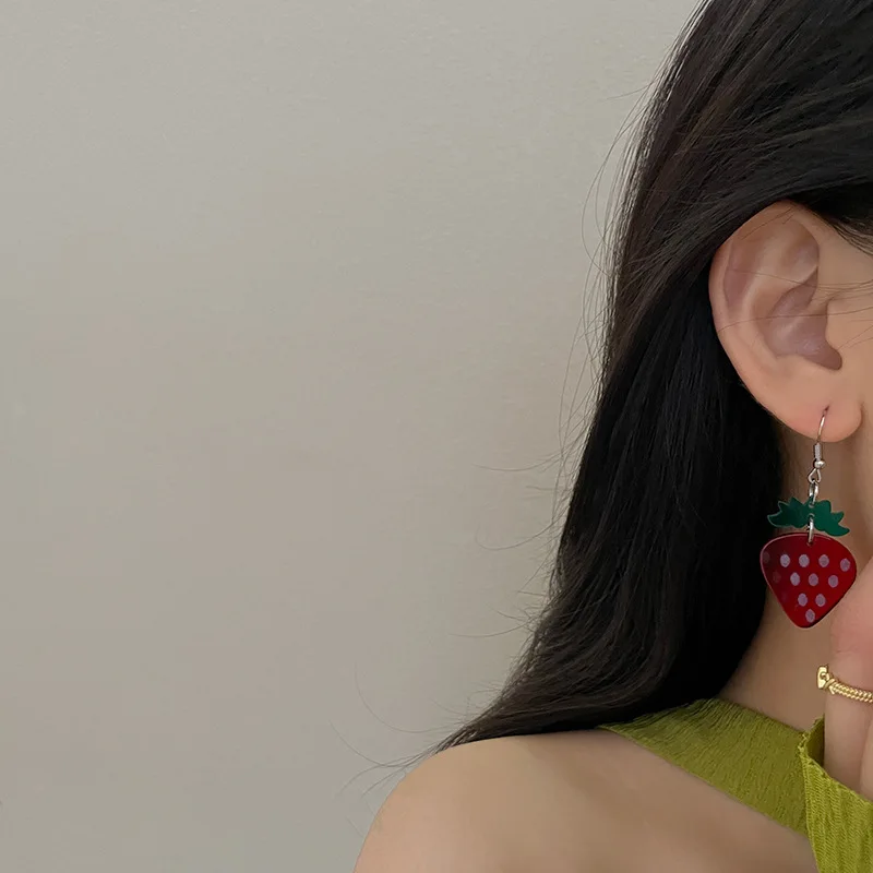 Women's Earrings 2021 Trend Long Pendant Cute Woman Accessories Sweet Strawberry Dangle Jewelry Rave Party Women Earring
Women's Earrings 2021 Trend Long Pendant Cute Woman Accessories Sweet Strawberry Dangle Jewelry Rave Party Women Earring