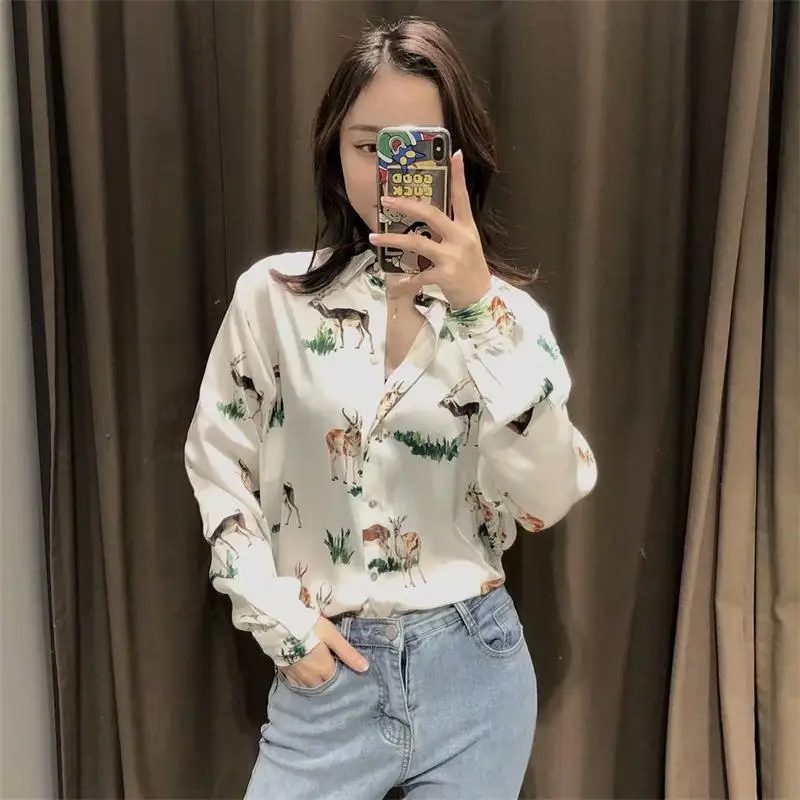 2021 ZA Women Summer Shirt Blouses Animal Printing Long Sleeved Vintage Turn Down Collar Lady Fashion Outerwear Loose Shirts
2021 ZA Women Summer Shirt Blouses Animal Printing Long Sleeved Vintage Turn Down Collar Lady Fashion Outerwear Loose Shirts
