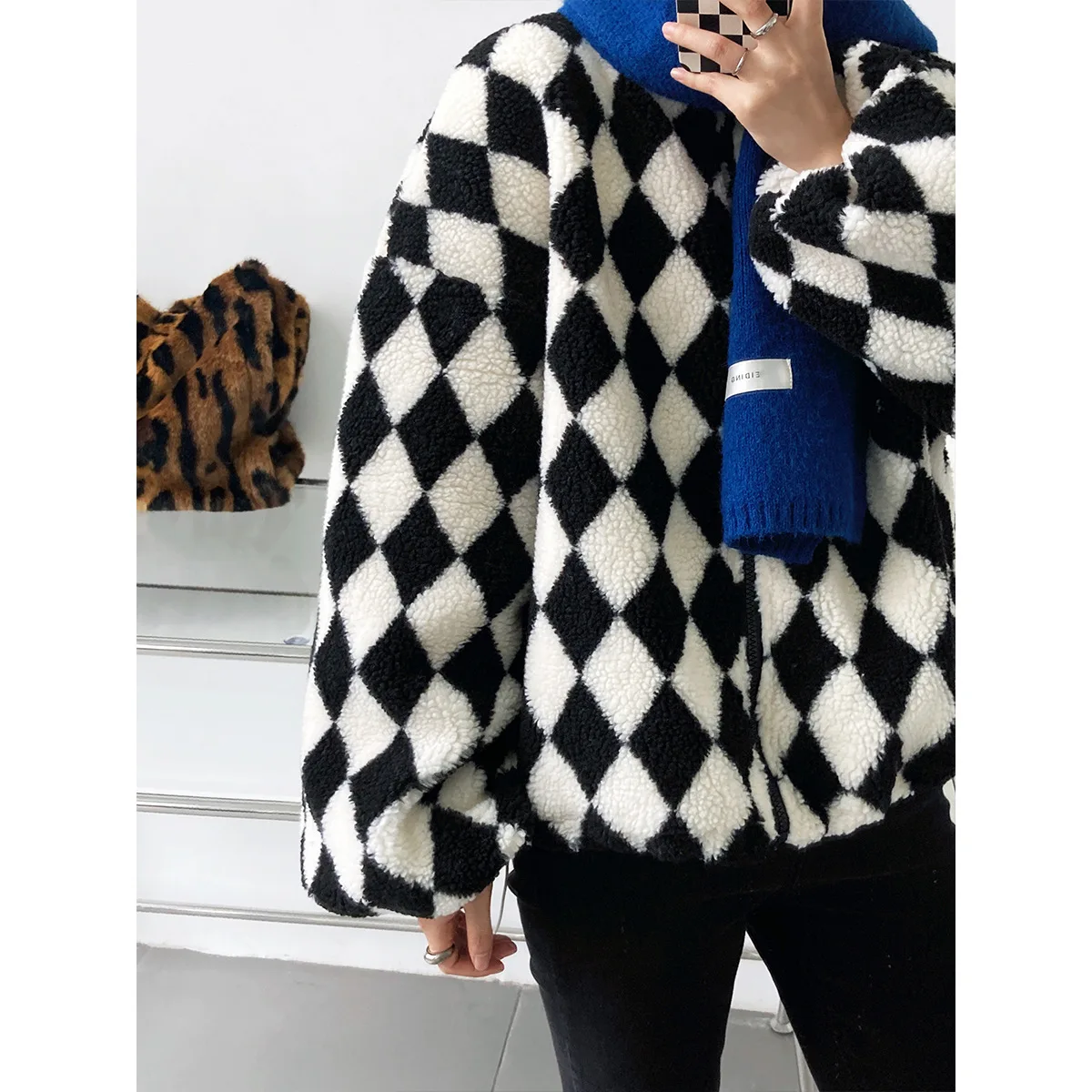 Women's Winter Jacket Streetwear Diamond Lattice Women Coats Design Thicken Women Clothing Female's Jackets Winter Zipper Parka
Women's Winter Jacket Streetwear Diamond Lattice Women Coats Design Thicken Women Clothing Female's Jackets Winter Zipper Parka