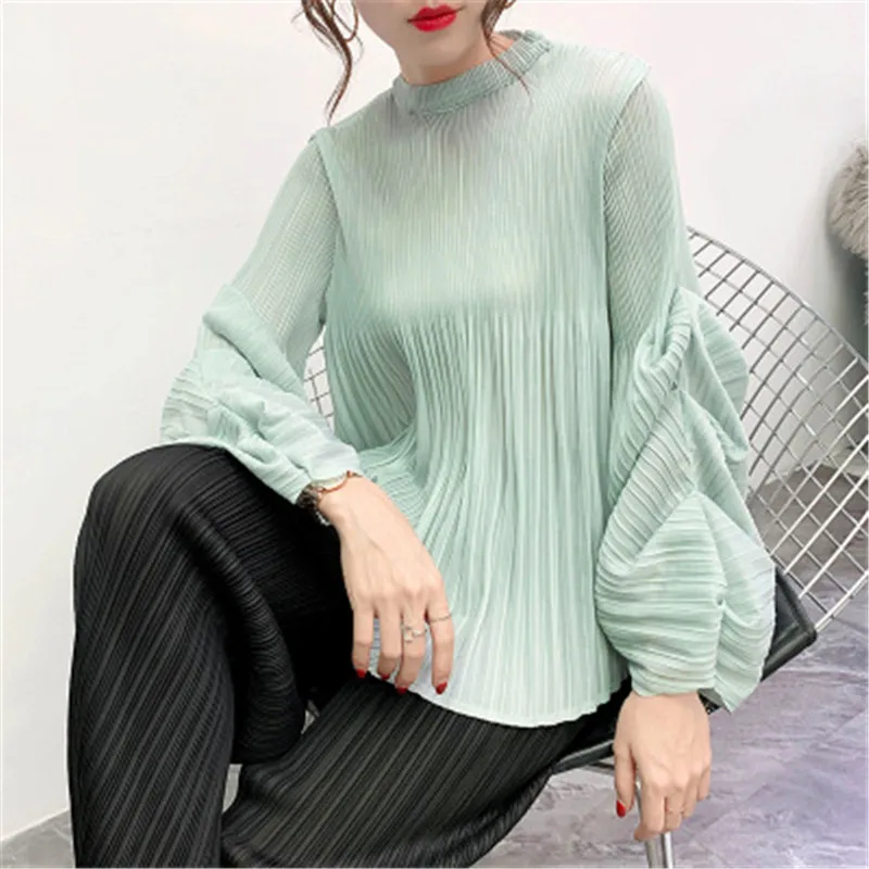 Miyake pleated top women21 spring and autumn new fashion solid color round neck puff sleeve long sleeve t-shirt bottoming shirt
Miyake pleated top women21 spring and autumn new fashion solid color round neck puff sleeve long sleeve t-shirt bottoming shirt