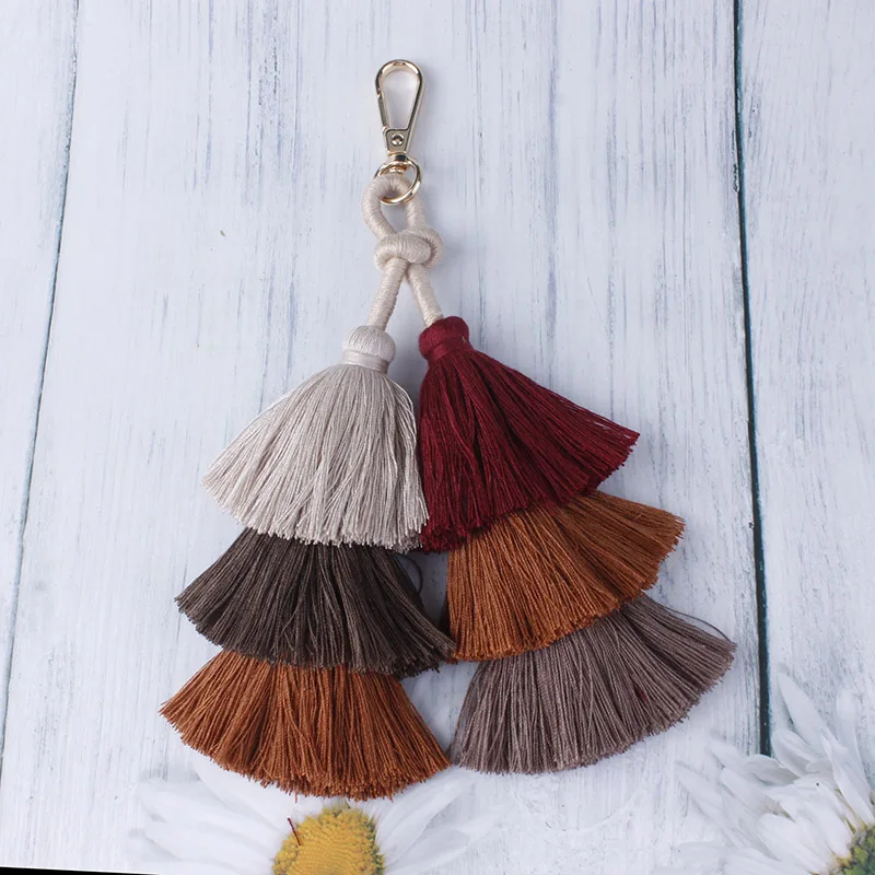 Multi Layered Rainbow Cotton Fringe Tassel Keychains BOHO Handmade Original Design Women Key Rings Car Key Bag Pendant
Multi Layered Rainbow Cotton Fringe Tassel Keychains BOHO Handmade Original Design Women Key Rings Car Key Bag Pendant