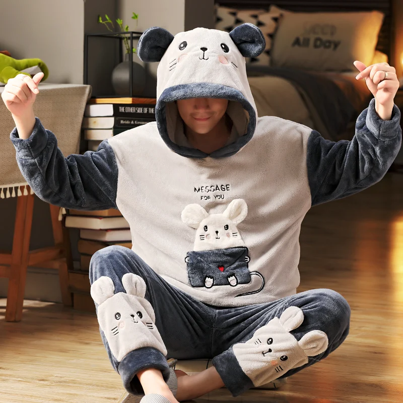 New Man Big Size 4XL 5XL Long Sleeve Long Pants Sleepwear Fashion Style Casual Style Winter Warm Flannel Man Clothes Hooded 
New Man Big Size 4XL 5XL Long Sleeve Long Pants Sleepwear Fashion Style Casual Style Winter Warm Flannel Man Clothes Hooded