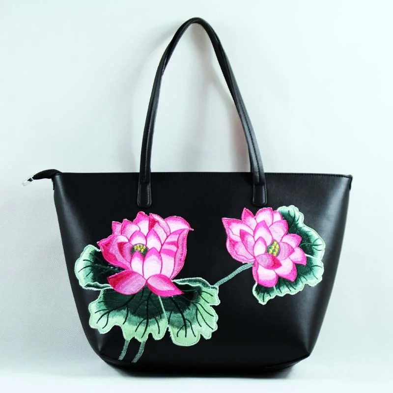 Painted Yunfang women's bag ethnic embroidery lotus shoulder bag PU leather Chinese style simple large capacity commuter handbag
Painted Yunfang women's bag ethnic embroidery lotus shoulder bag PU leather Chinese style simple large capacity commuter handbag