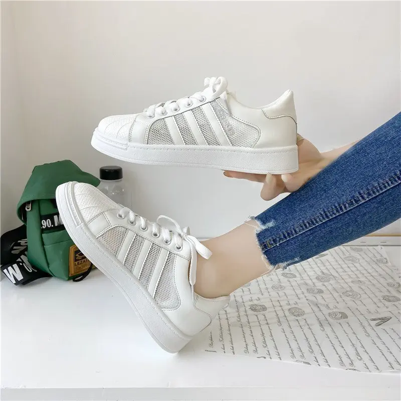 Women's Mesh Breathable Thick-soled Sneakers Color Matching Lace-up Flat-bottom Running Shoes Casual Comfortable Women's Shoes
Women's Mesh Breathable Thick-soled Sneakers Color Matching Lace-up Flat-bottom Running Shoes Casual Comfortable Women's Shoes