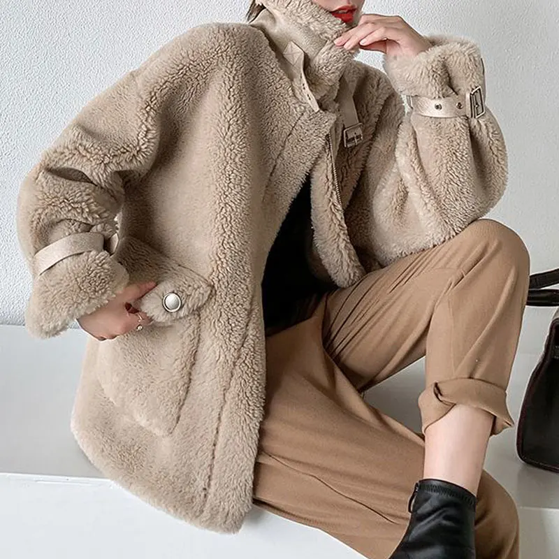 Women Autumn Winter Faux Lamb Fur Sheepskin Coat Genuine Granular Sheep Shearing Jacket Female Casual Warm Outerwear
Women Autumn Winter Faux Lamb Fur Sheepskin Coat Genuine Granular Sheep Shearing Jacket Female Casual Warm Outerwear