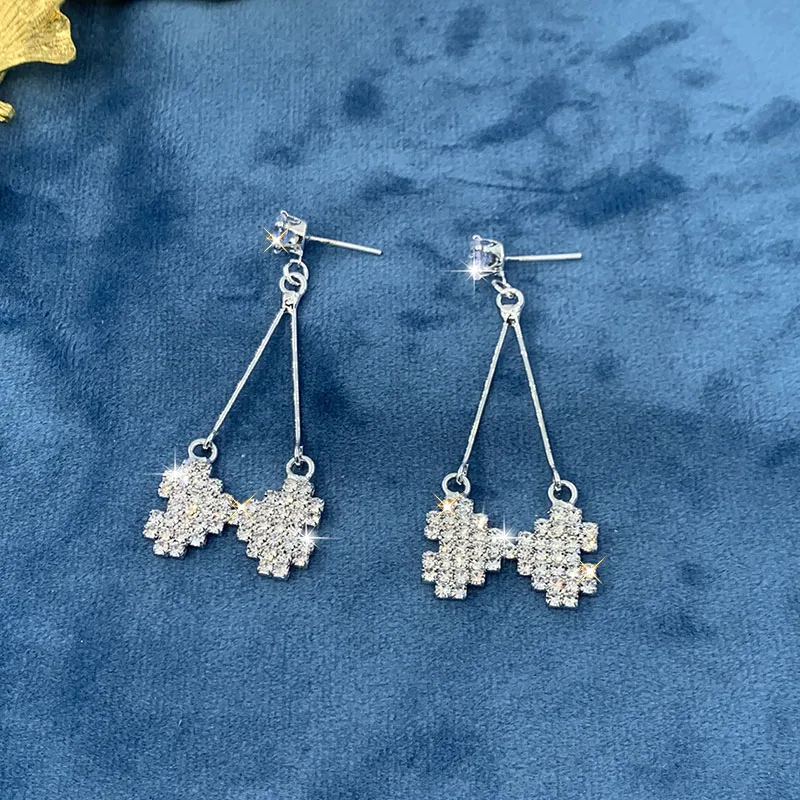 JXCUL Needle Simple and Fashion Heart-shaped Dangle Earrings Temperament Women's Wild Long Tassel Rhinestone Love Earrings A424
JXCUL Needle Simple and Fashion Heart-shaped Dangle Earrings Temperament Women's Wild Long Tassel Rhinestone Love Earrings A424
