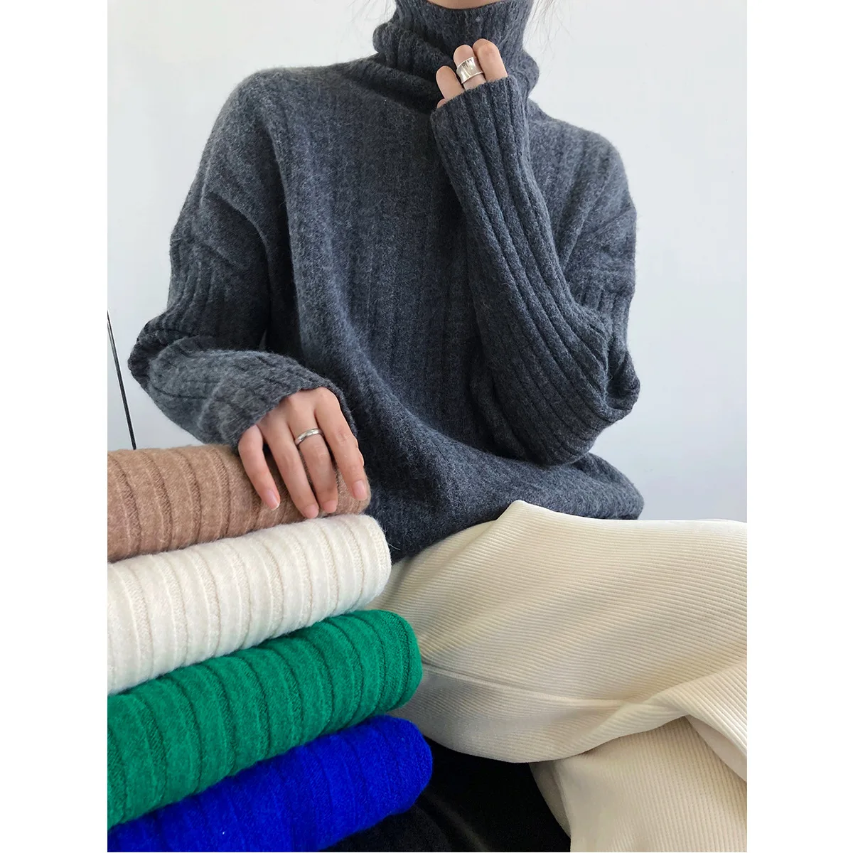 HXJJP 2021 Autumn Winter Long Sleeve Turtleneck Warm Sweater Women's Loose Fashion New Klein Blue Bottom Pullovers Sweater
HXJJP 2021 Autumn Winter Long Sleeve Turtleneck Warm Sweater Women's Loose Fashion New Klein Blue Bottom Pullovers Sweater