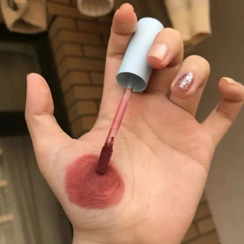 Lip Gloss Long Cappuvini Lasting Long-lasting Moisturizing Cream Lipgloss Lip Red Color
Lip Gloss Long Cappuvini Lasting Long-lasting Moisturizing Cream Lipgloss Lip Red Color