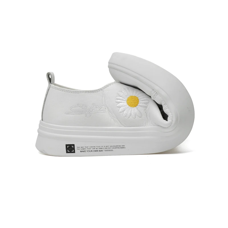 New Arrival Men Shoes Soft Breathable Sneakers Tenis Masculino Trainers High Quality Genuine Leather Casual Shoes Men Size 37-46
New Arrival Men Shoes Soft Breathable Sneakers Tenis Masculino Trainers High Quality Genuine Leather Casual Shoes Men Size 37-46