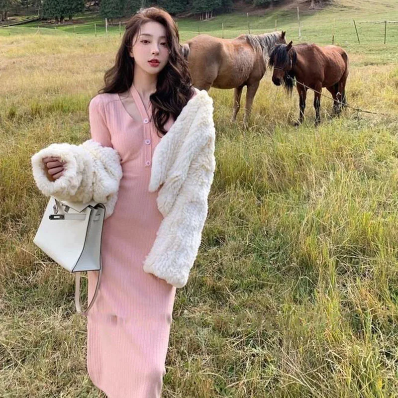 Elegant Square Collar Sweater Midi Dress Women 2021 Autumn Winter Korean Fashion Long Sleeve Slim Sexy Knitting Dresses Vestidos
Elegant Square Collar Sweater Midi Dress Women 2021 Autumn Winter Korean Fashion Long Sleeve Slim Sexy Knitting Dresses Vestidos