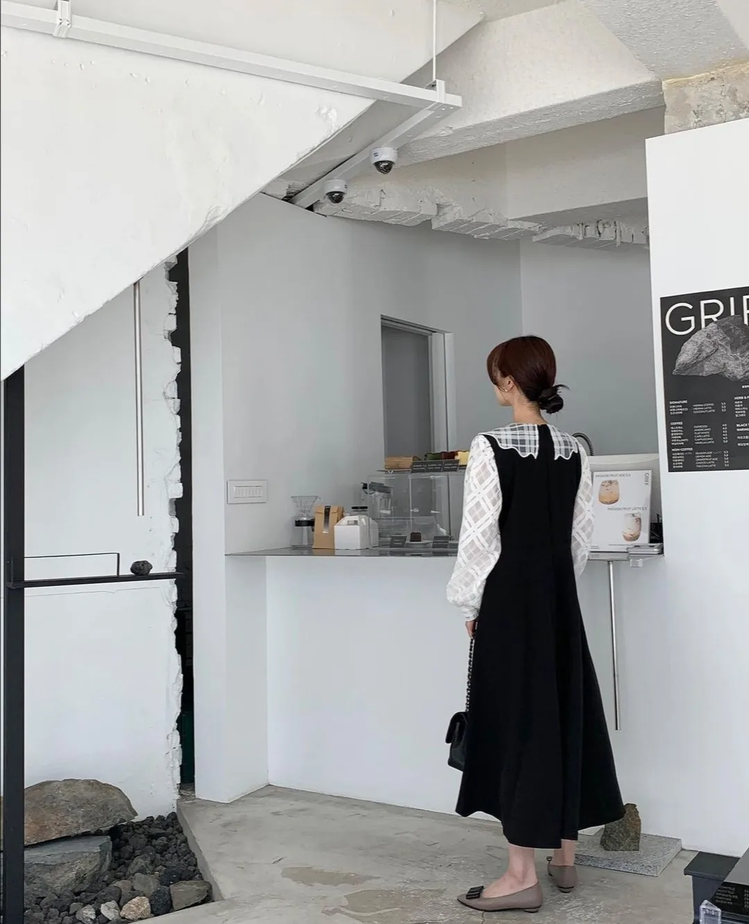 Korean Chic Early Spring Sweet Elegance Anti-Aging Mid-Length Perspective Pattern Stitching Fake Two-Piece Doll Collar Dress
Korean Chic Early Spring Sweet Elegance Anti-Aging Mid-Length Perspective Pattern Stitching Fake Two-Piece Doll Collar Dress