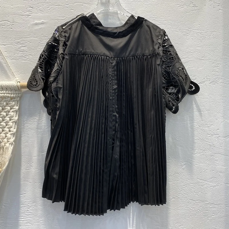 2021 Summer Fashion Tops High Quality Women O-Neck Zipper Deco Hollow Out Embroidery Short Sleeve White Black Loose Tops Pleated
2021 Summer Fashion Tops High Quality Women O-Neck Zipper Deco Hollow Out Embroidery Short Sleeve White Black Loose Tops Pleated