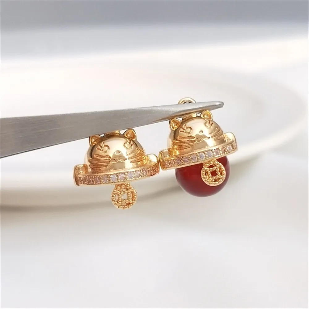 14K Gold Filled Plated Zircon inlaid lucky cat round bead pendant holder DIY sticky pearl half hole with needle hanging
14K Gold Filled Plated Zircon inlaid lucky cat round bead pendant holder DIY sticky pearl half hole with needle hanging