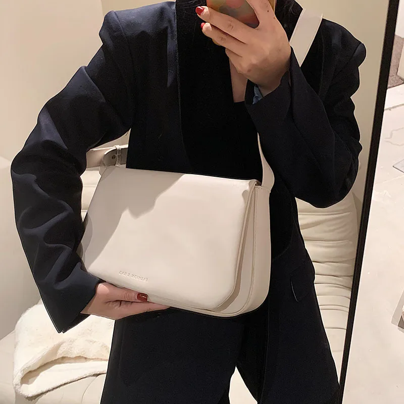High Quality Ladies Single Shoulder Bag 2021 New Net Red Clamshell Fashion Casual Wide Shoulder Strap Messenger Underarm Bag
High Quality Ladies Single Shoulder Bag 2021 New Net Red Clamshell Fashion Casual Wide Shoulder Strap Messenger Underarm Bag