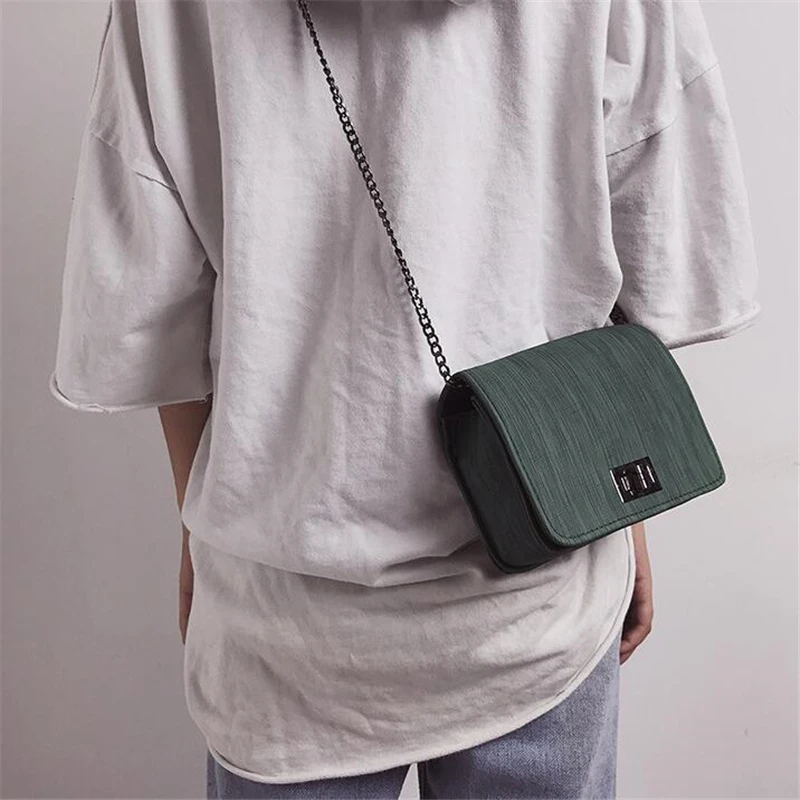 New Simple Flap Shoulder Bags For Women Purse Retro PU Leather Womens Handbag Lady Lock Crossbody Messenger Bag Luxury Designer 
New Simple Flap Shoulder Bags For Women Purse Retro PU Leather Womens Handbag Lady Lock Crossbody Messenger Bag Luxury Designer