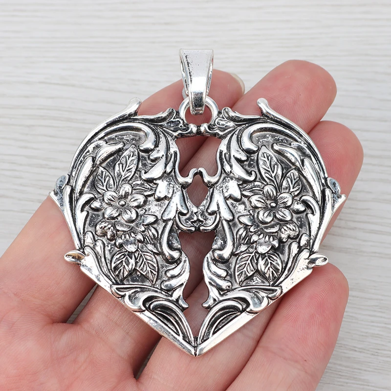 1 x Large Carved Flower Love Heart Charms Pendants for Necklace Jewelry Making Findings 69x63mm
1 x Large Carved Flower Love Heart Charms Pendants for Necklace Jewelry Making Findings 69x63mm