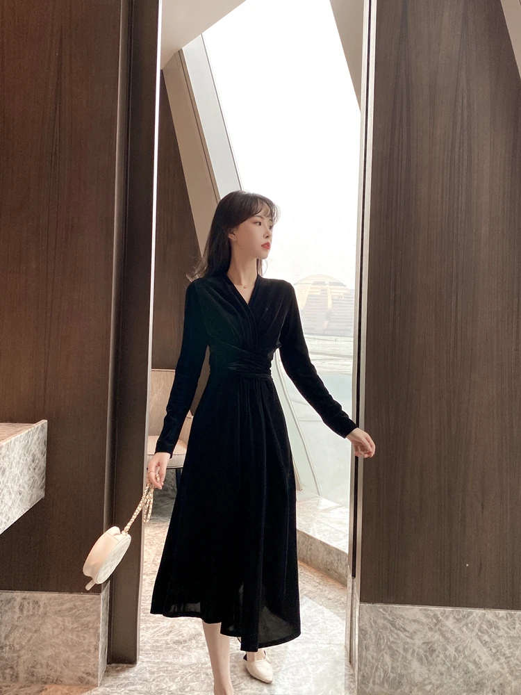 Women Retro Dress Party Vestidos Temperament Retro Lace Up Velvet Dress Fashion Plus Size M-4XL Women Dress 2019
Women Retro Dress Party Vestidos Temperament Retro Lace Up Velvet Dress Fashion Plus Size M-4XL Women Dress 2019